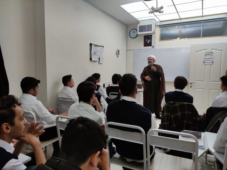 مدرسه ابتکار تبریز