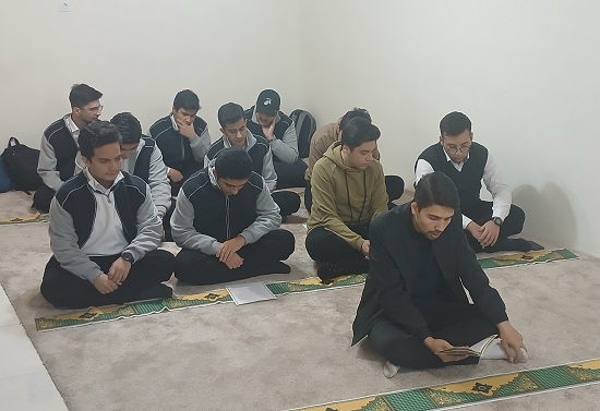 دبیرستان ابتکار