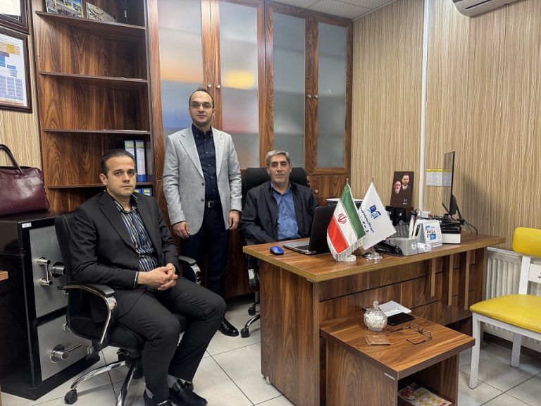دبیرستان ابتکار