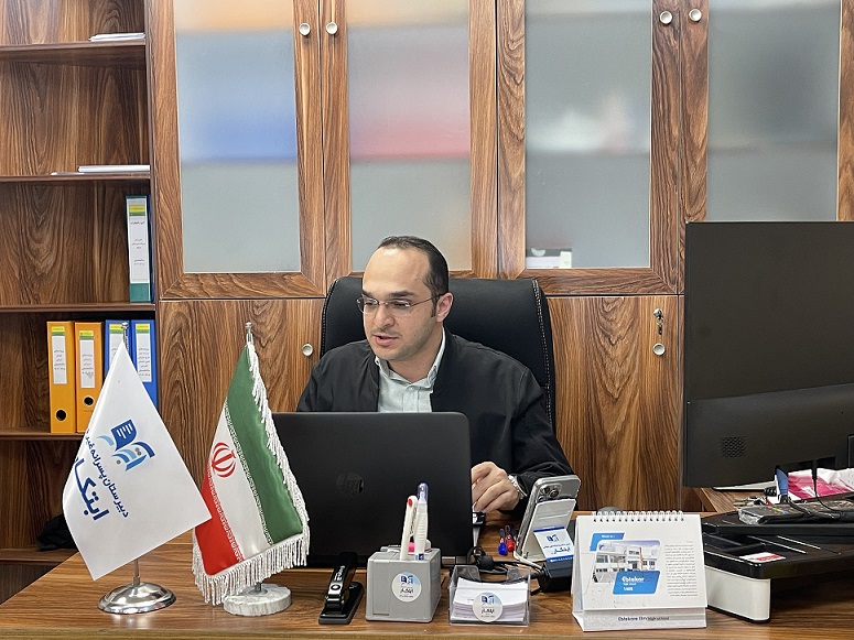 دبیرستان ابتکار